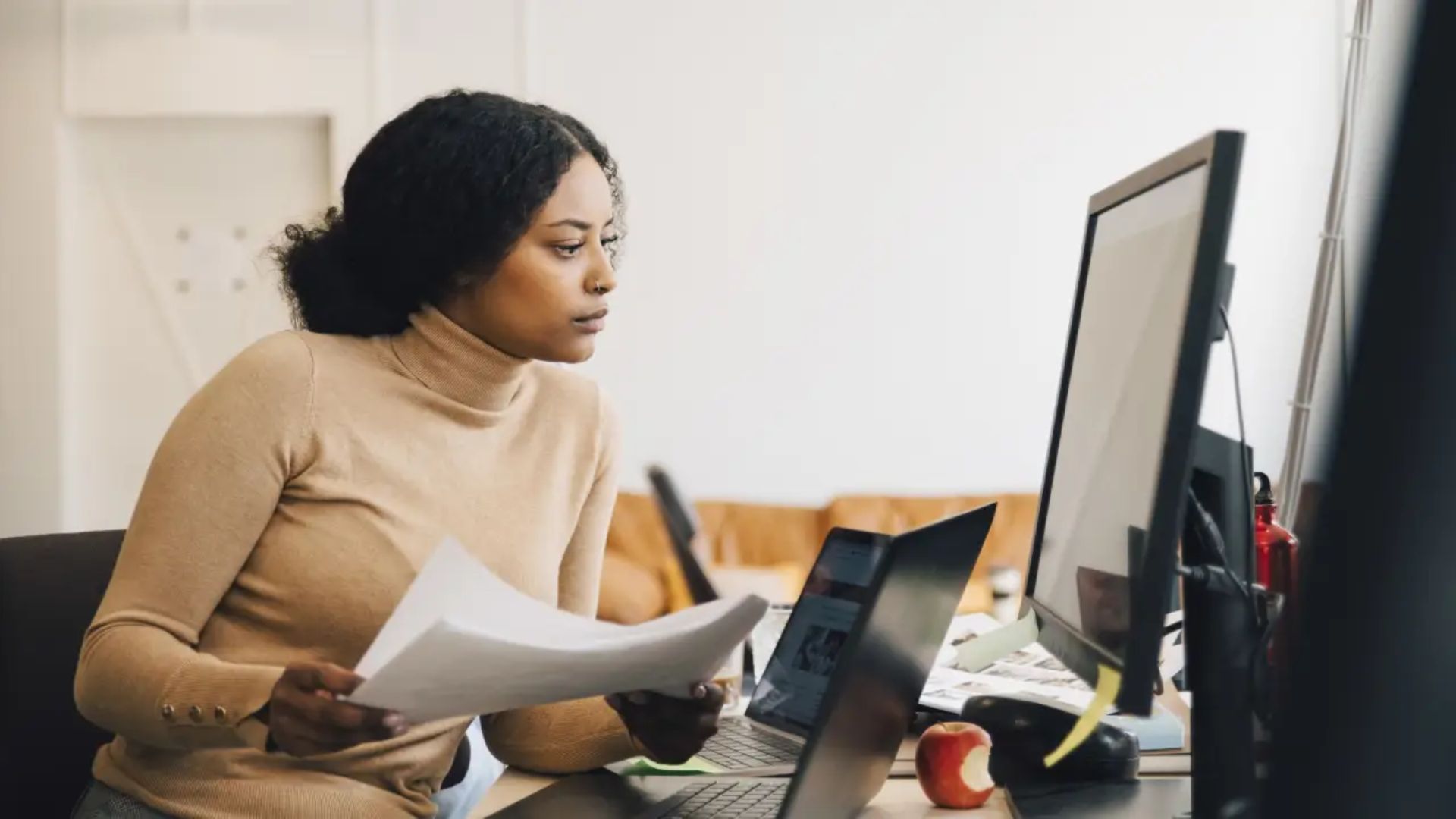 Bankrate Scores State Farm vs. Farmers Insurance.