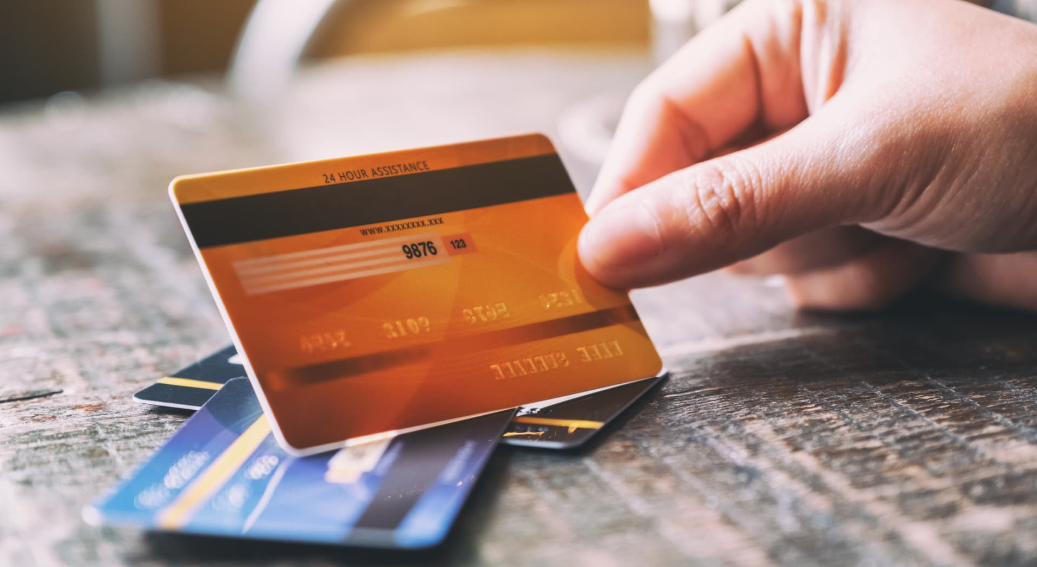 Benefits of Keeping Credit Cards Open